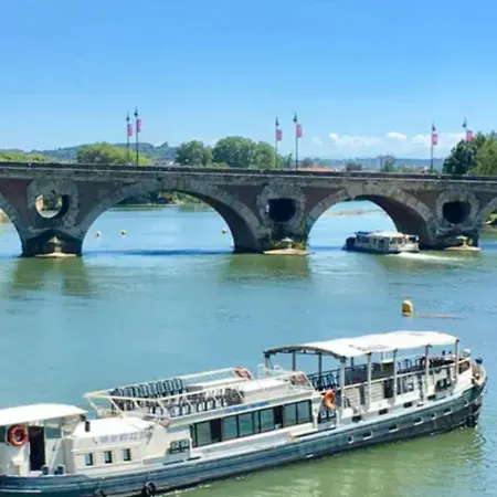 Courrier Sud فندق 3*