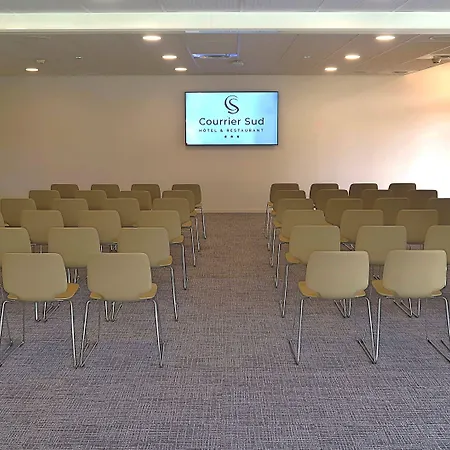 Courrier Sud فندق