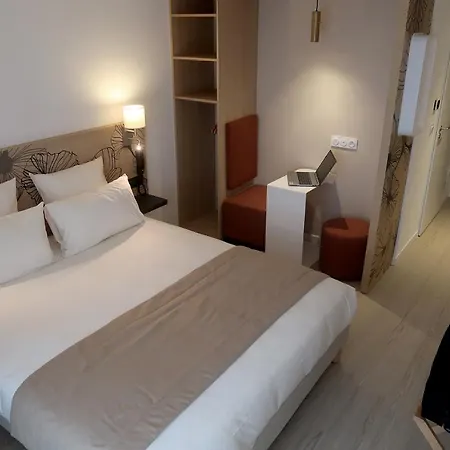 Courrier Sud Hotel 3*