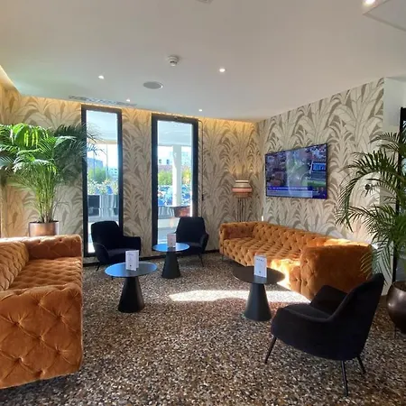 Courrier Sud Hotel