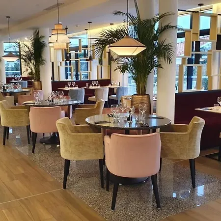 Hotel Courrier Sud 3*