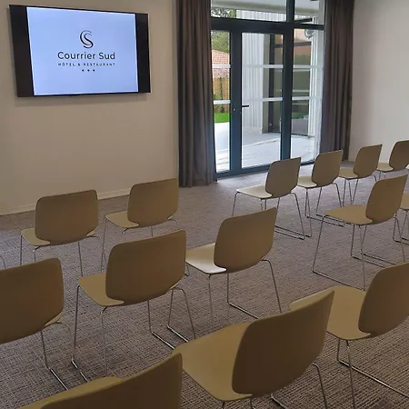 Courrier Sud 호텔 3*
